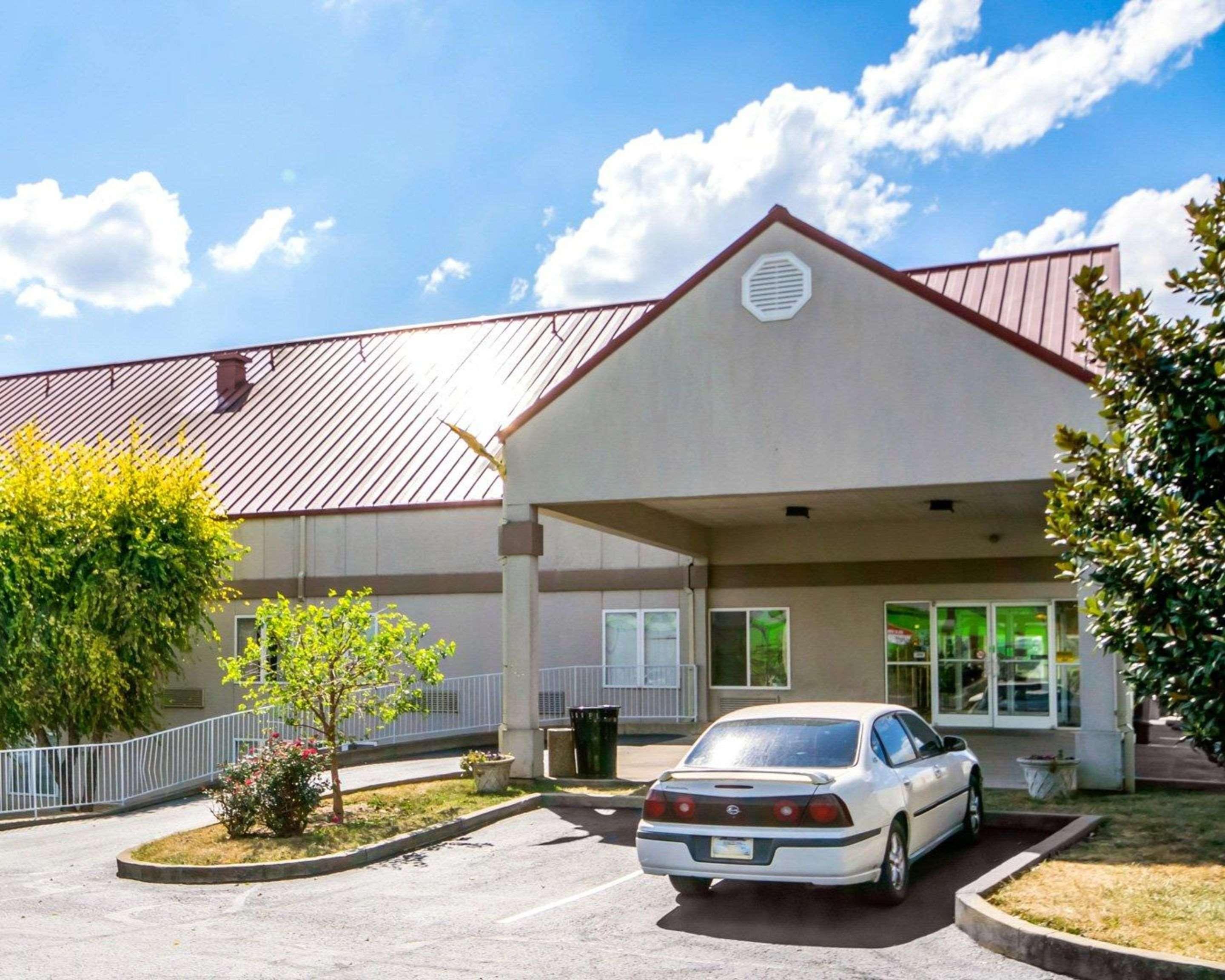 Quality Inn & Suites Elizabethtown Esterno foto