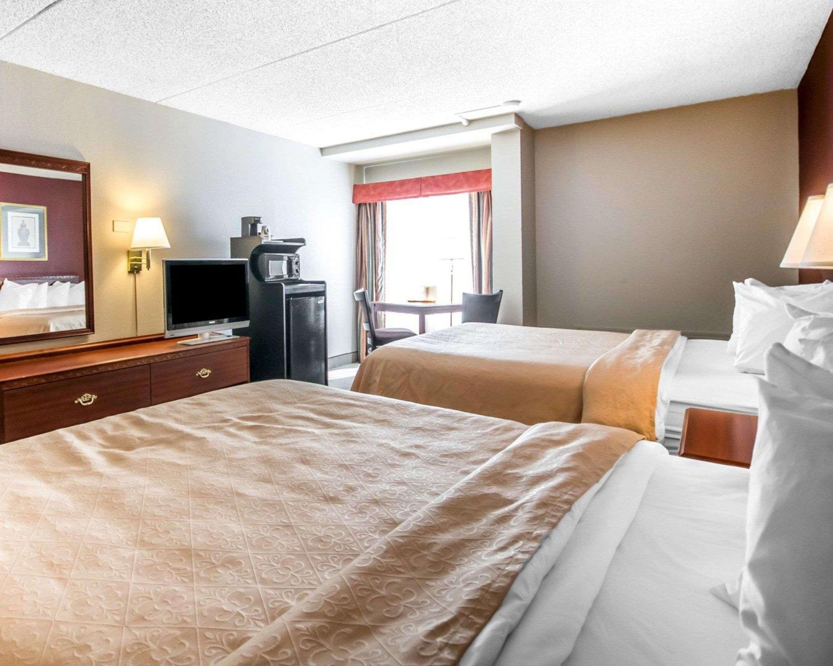 Quality Inn & Suites Elizabethtown Esterno foto