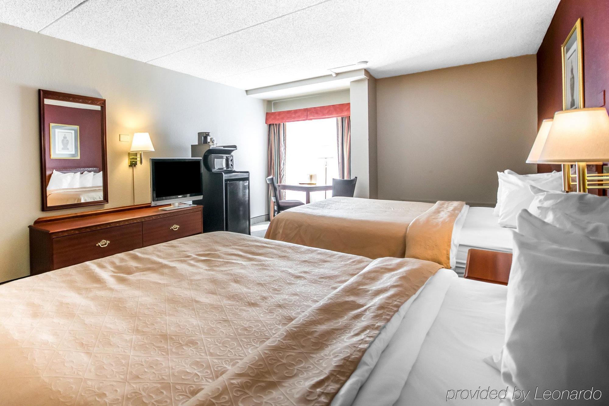 Quality Inn & Suites Elizabethtown Esterno foto