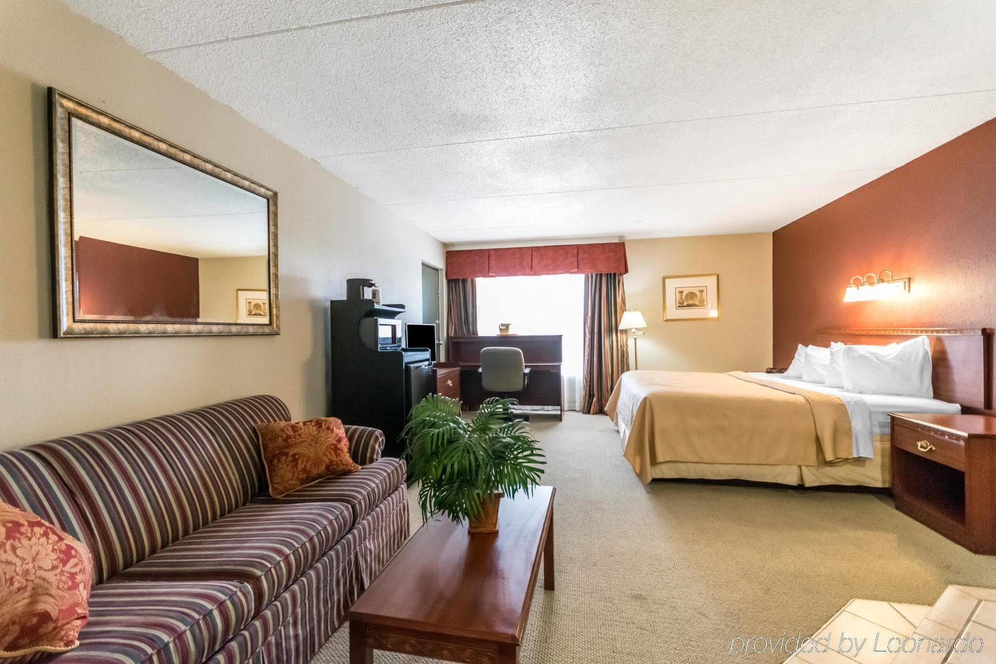 Quality Inn & Suites Elizabethtown Esterno foto