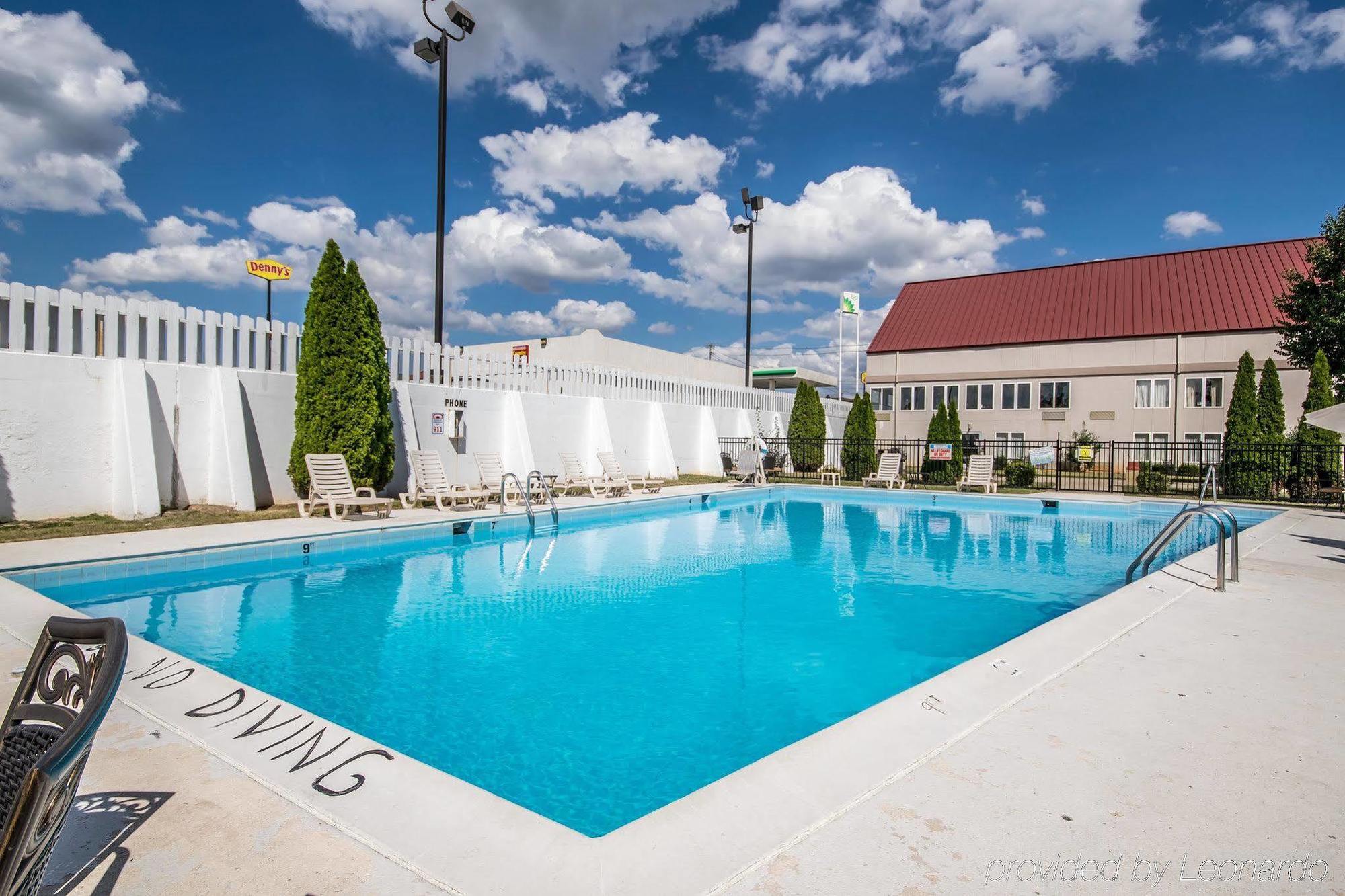 Quality Inn & Suites Elizabethtown Esterno foto