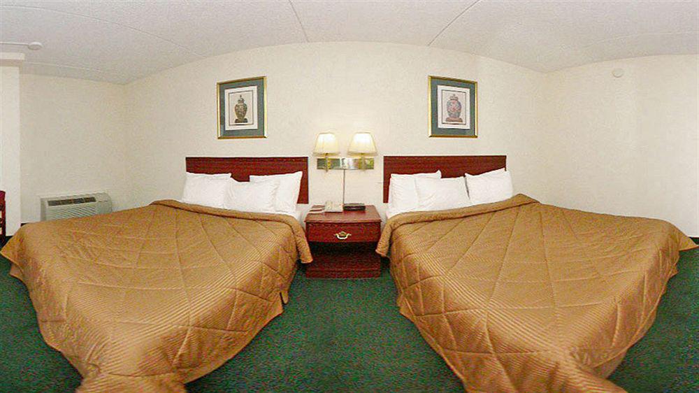 Quality Inn & Suites Elizabethtown Esterno foto